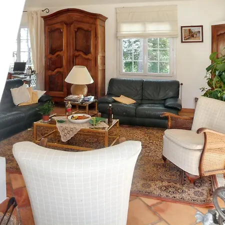 élégante à Avec Piscine Privée Et Jacuzzi Céreste
