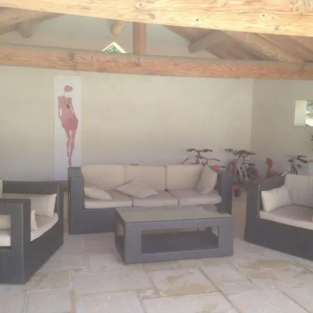 élégante à Avec Piscine Privée Et Jacuzzi *