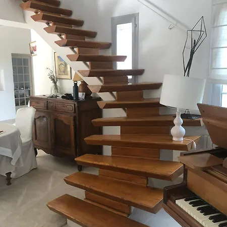 élégante à Avec Piscine Privée Et Jacuzzi Céreste