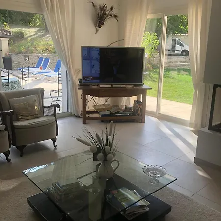 élégante à Avec Piscine Privée Et Jacuzzi *