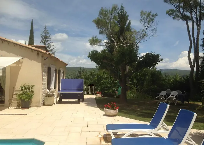 Elegante A Avec Piscine Privee Et Jacuzzi